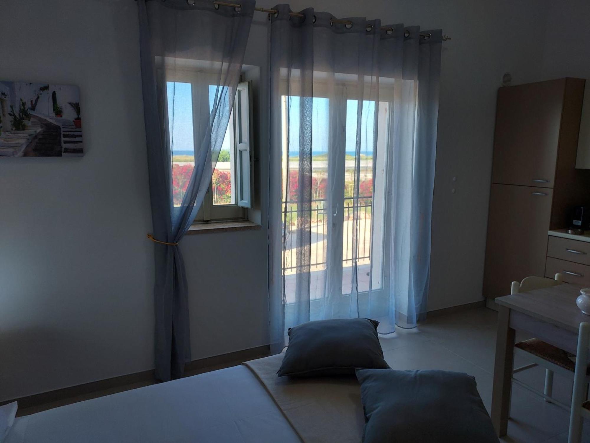 Villa Capitani Torre Canne Exterior photo